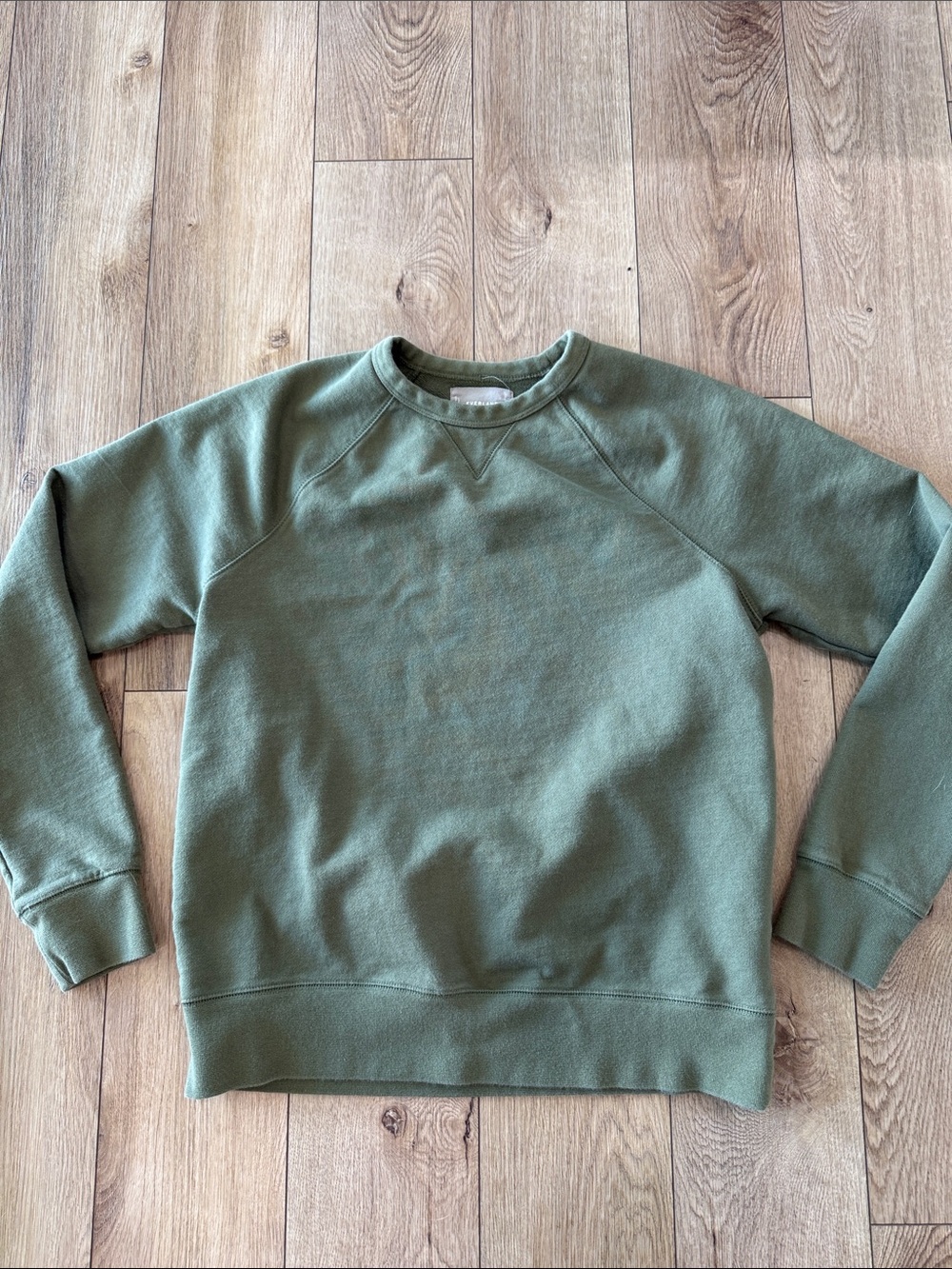 Everlane Men's Olive Crewneck Sweatshirt -
Size Small